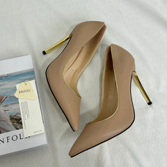 Pointed-Toe Low-Heeled Shoes