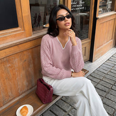 Loose-fit color-block V-neck cutout knit sweater