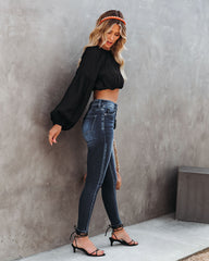Fergie Billowed Sleeve Crop Top - Black Oshnow