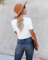 Janice Ribbed Crop Turtleneck Top - Off White Oshnow