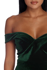 Josephine Formal Velvet Sweetheart Dress Oshnow