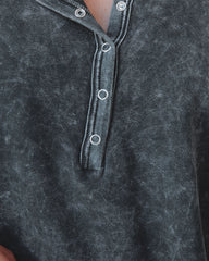 Layth Cotton Mineral Wash Crop Henley Top - Charcoal Oshnow