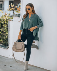 Melrose Washed Knit Grommet Top - Forest Oshnow