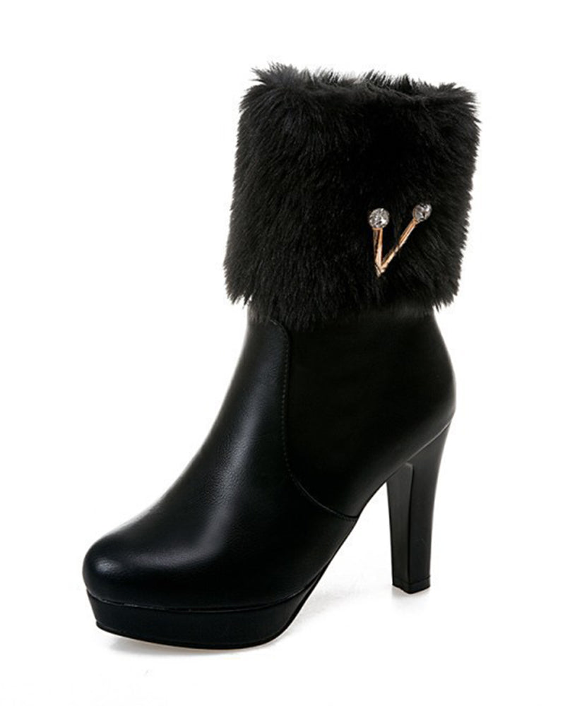 V Pattern Fuzzy Detail Ankle Boots