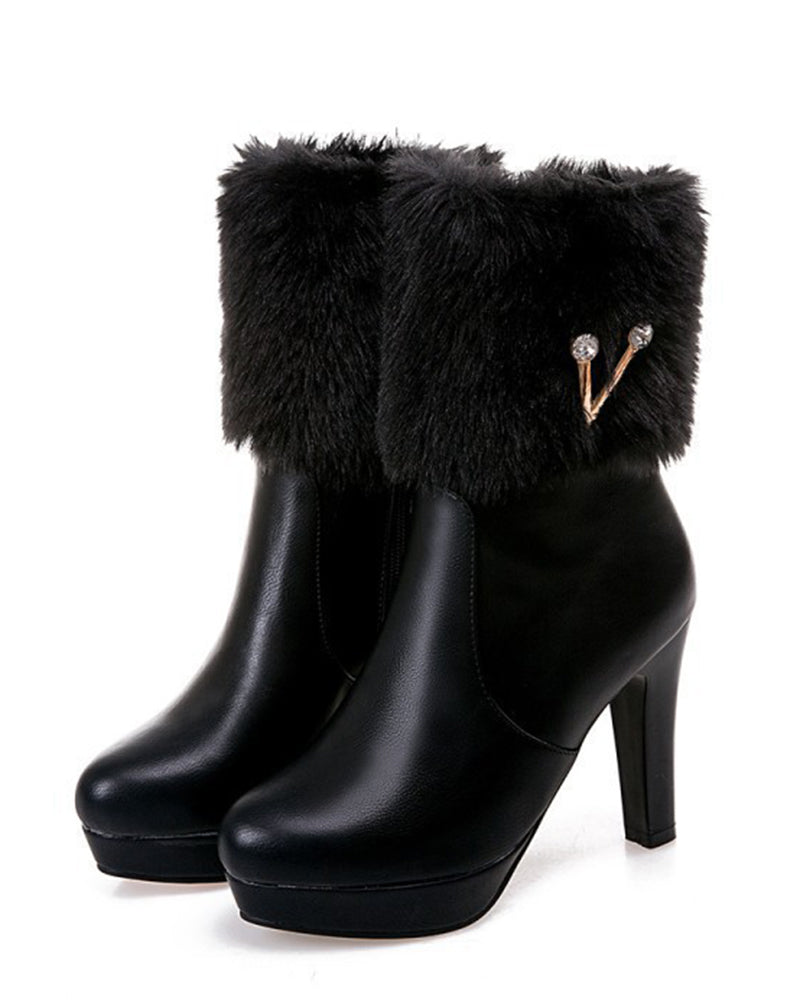 V Pattern Fuzzy Detail Ankle Boots