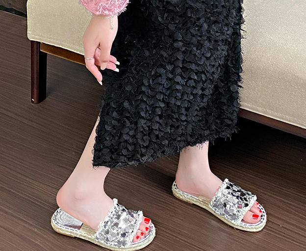 Metal Tassels Slippers