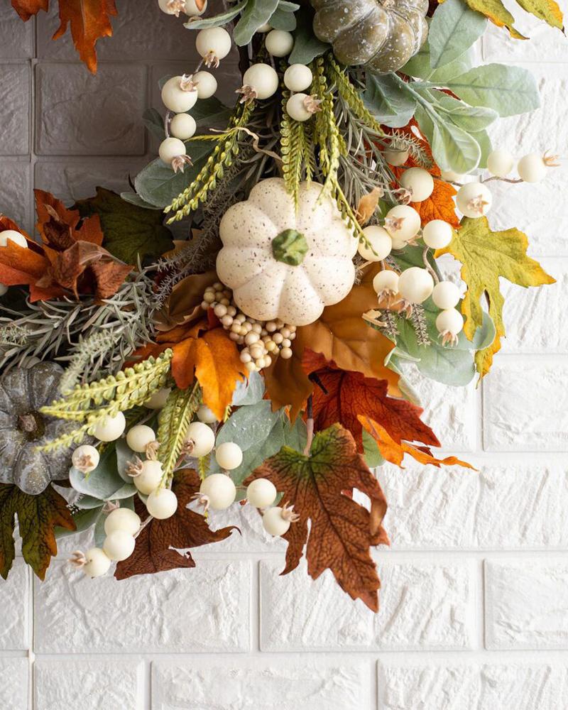 1 corona navideña otoñal de Acción de Gracias con calabaza y hoja de arce para puerta de entrada, escalera, ventana, decoración interior y exterior.