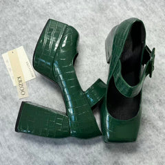 Square-toe bamboo-patterned ankle boots