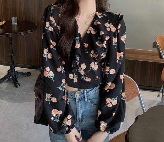 Blusa peplum floral de arándanos escarchados 