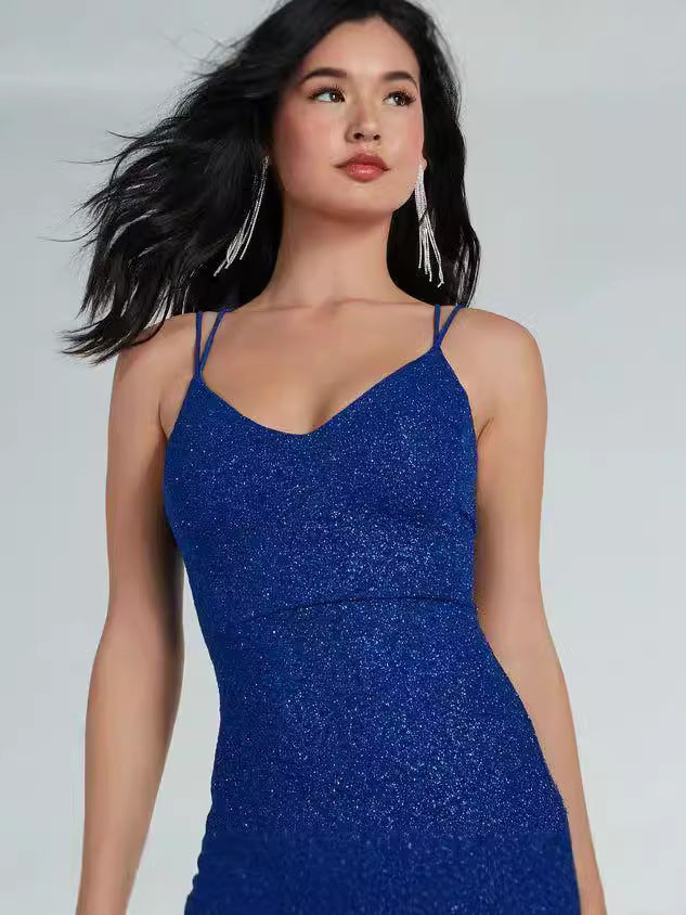 Vestido formal Alondra con cuello vuelto y brillo metálico