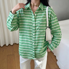 Striped drop-shoulder shirt with a collar and button-front