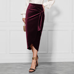 Solid-color twist-detail skirt