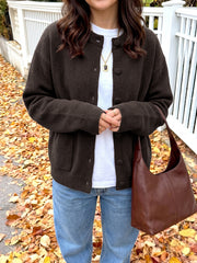 Loose-fitting knitted cardigan sweater