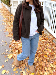 Loose-fitting knitted cardigan sweater
