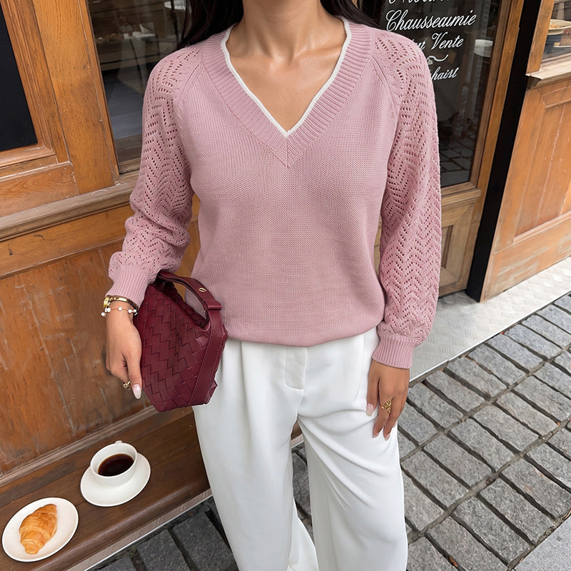 Loose-fit color-block V-neck cutout knit sweater