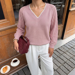 Loose-fit color-block V-neck cutout knit sweater