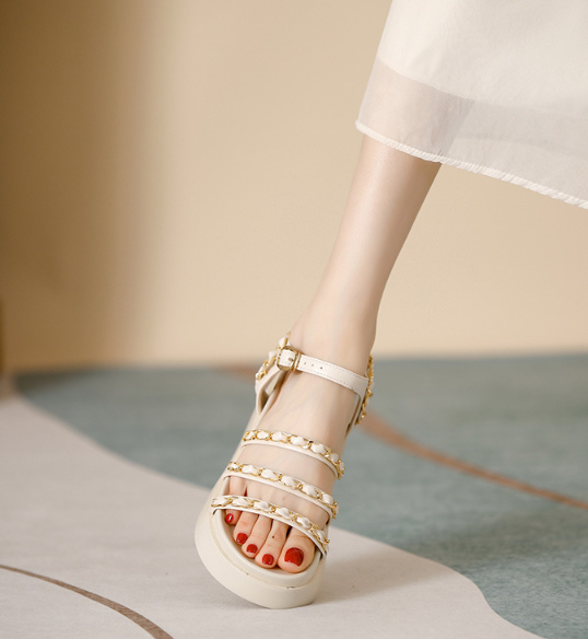 Comfotable Pu Chain Adjusting Buckle Thick Bottom Sandals