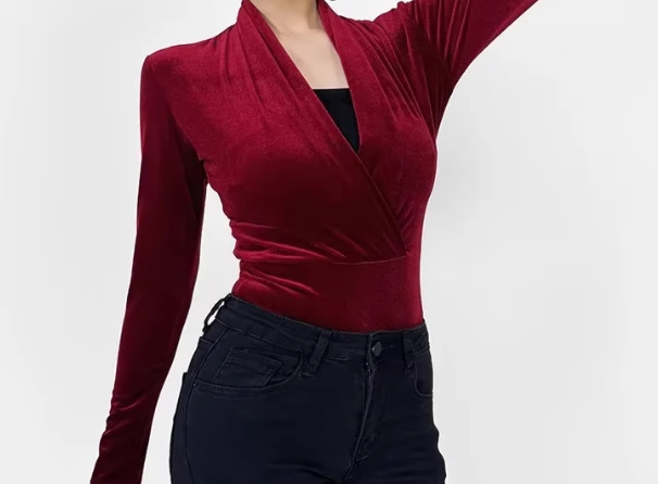 Bevie Velvet Long Sleeve Bodysuit - Wine