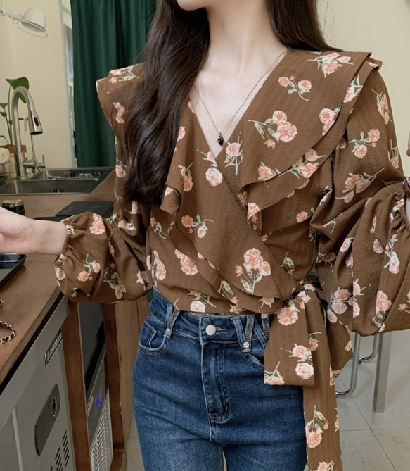 Blusa peplum floral de arándanos escarchados 