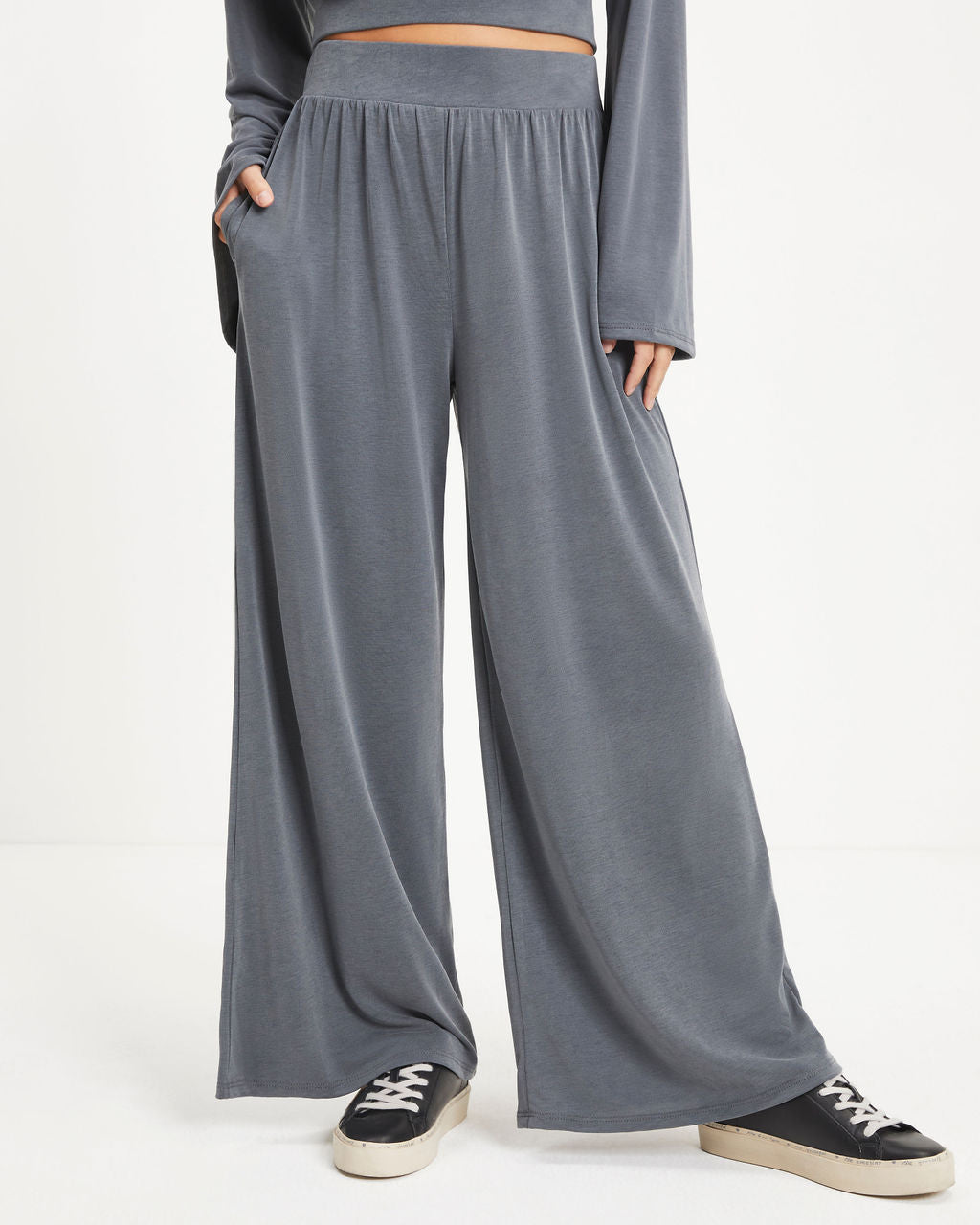 Molly Pocketed Wide Leg Pants - Charcoal