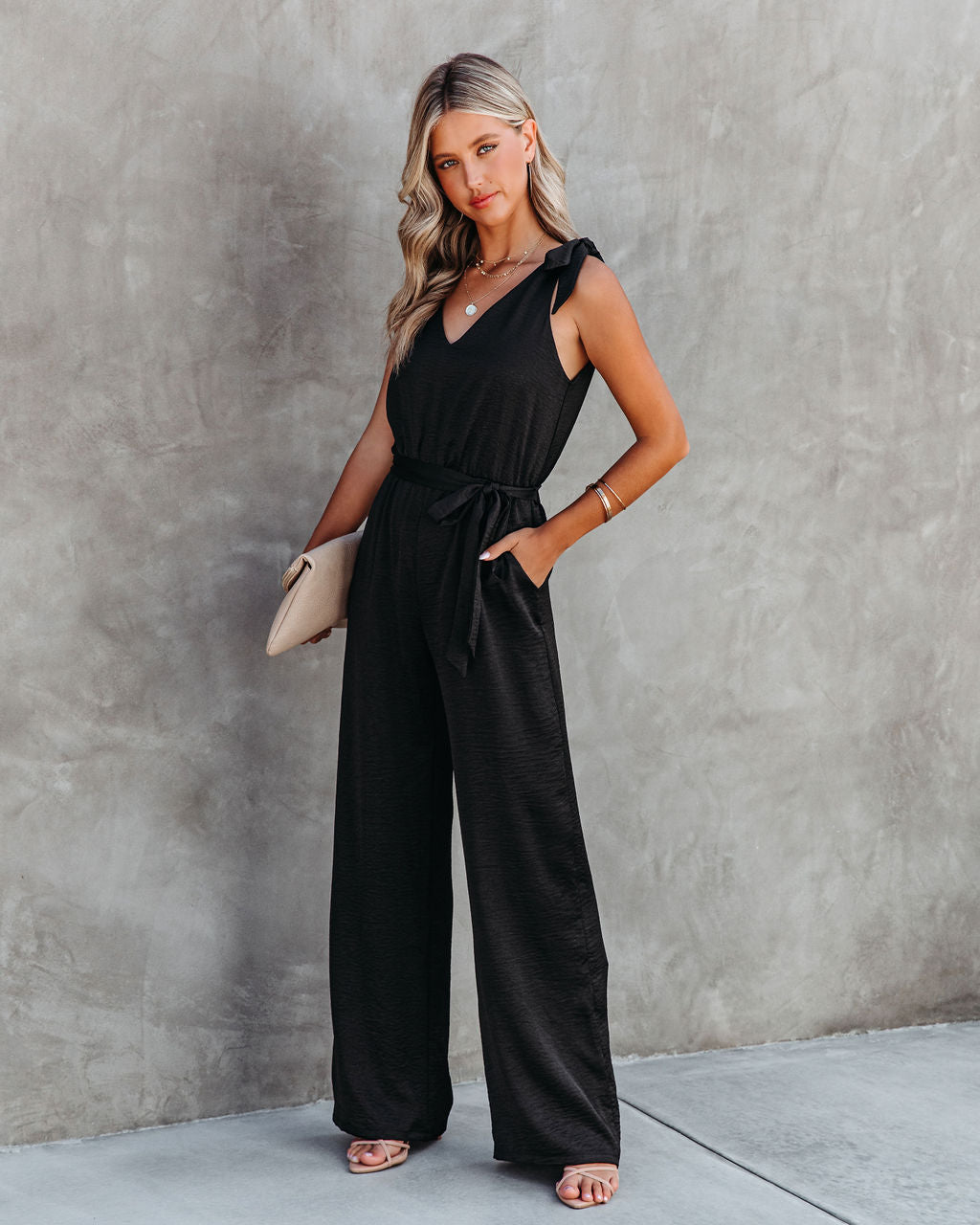 Adrienne Satin-Jumpsuit mit Taschen - Schwarz 