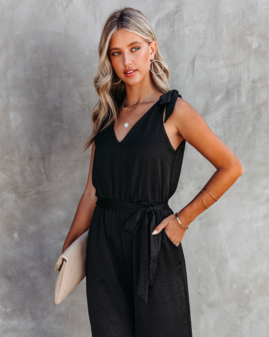 Adrienne Satin-Jumpsuit mit Taschen - Schwarz 