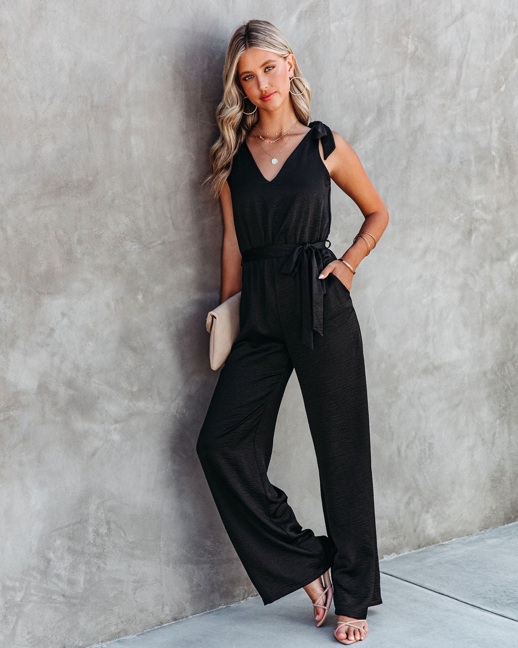 Adrienne Satin-Jumpsuit mit Taschen - Schwarz 