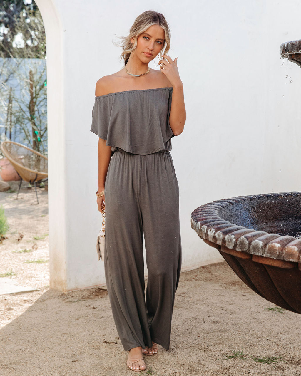 Antonella – Schulterfreier Jumpsuit mit Taschen – Anthrazit 