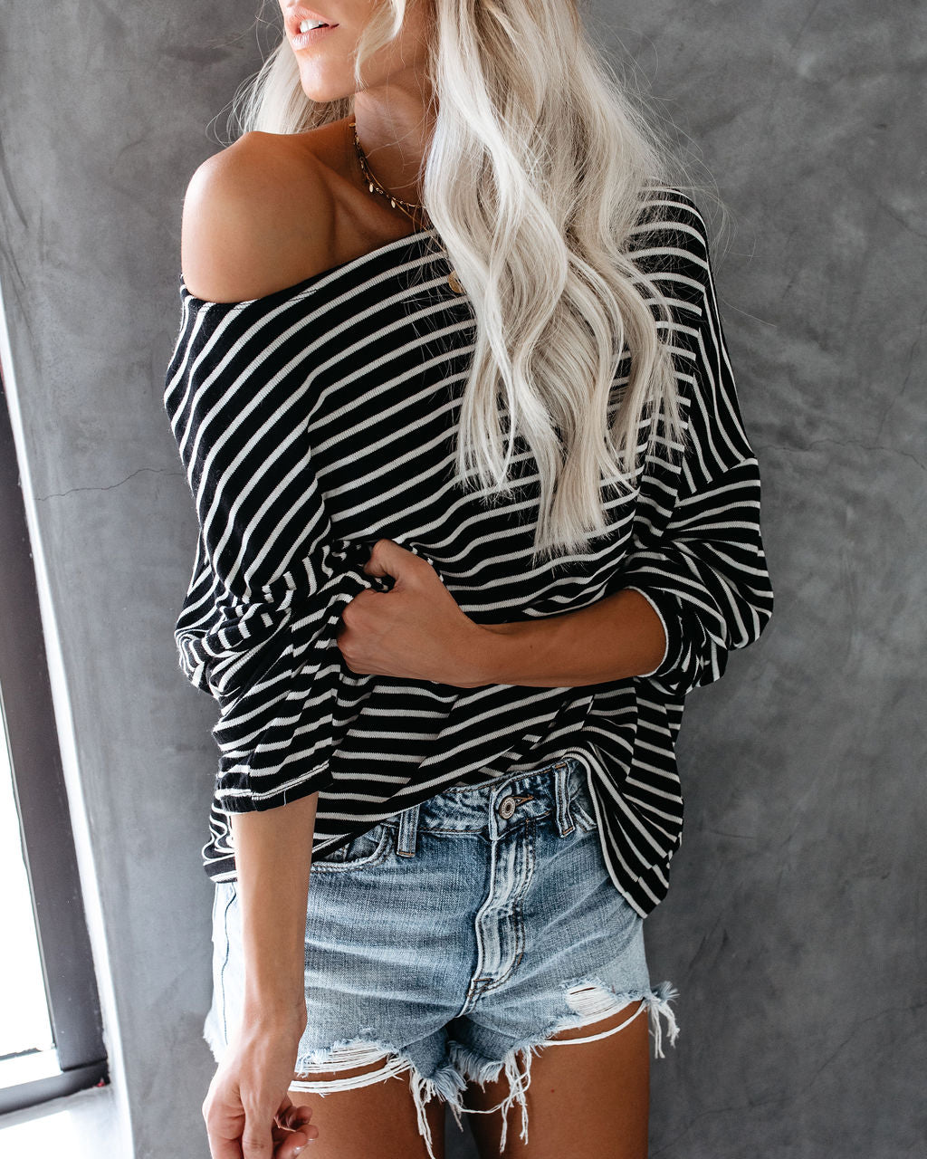 Be Back Never Striped Relaxed Knit Top - Black/White Oshnow