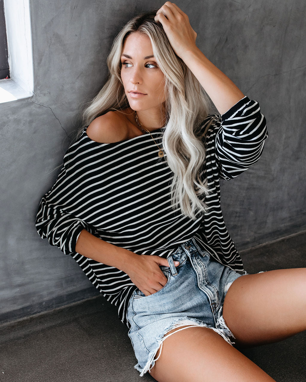 Be Back Never Striped Relaxed Knit Top - Black/White Oshnow