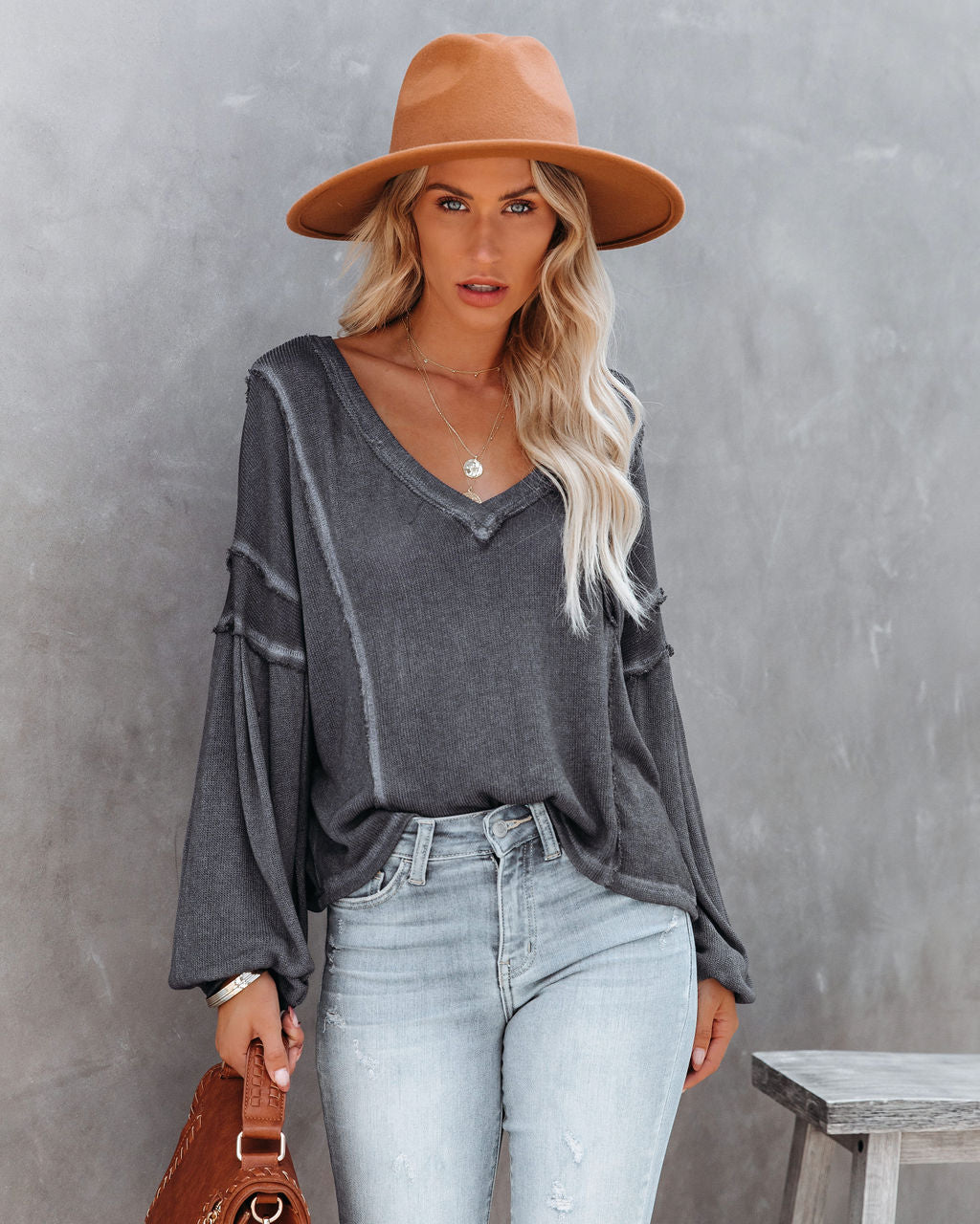 Capitol Reef V-Neck Knit Pocket Top - Charcoal Oshnow