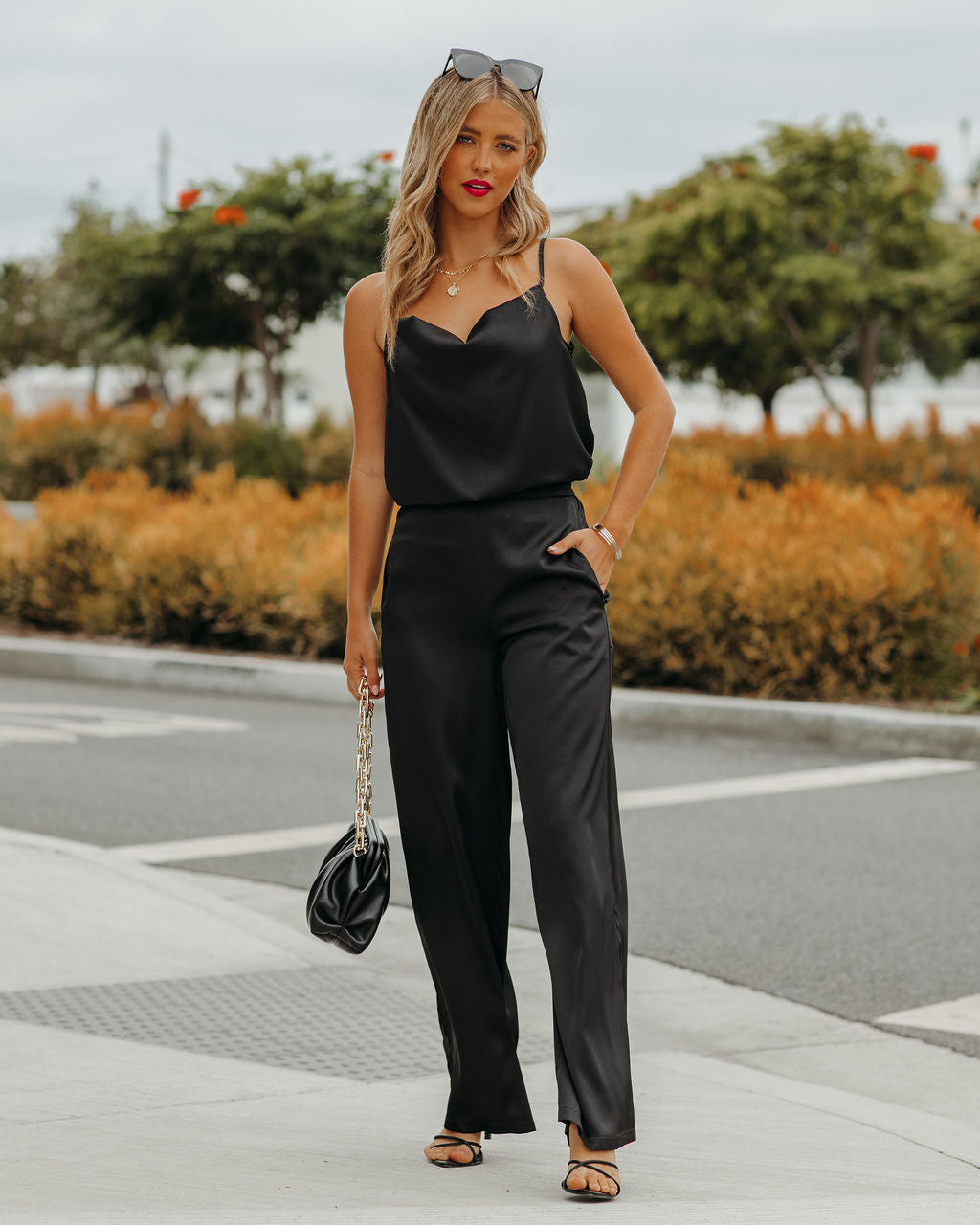 Chana Satin Pocketed High Rise Trousers - Black