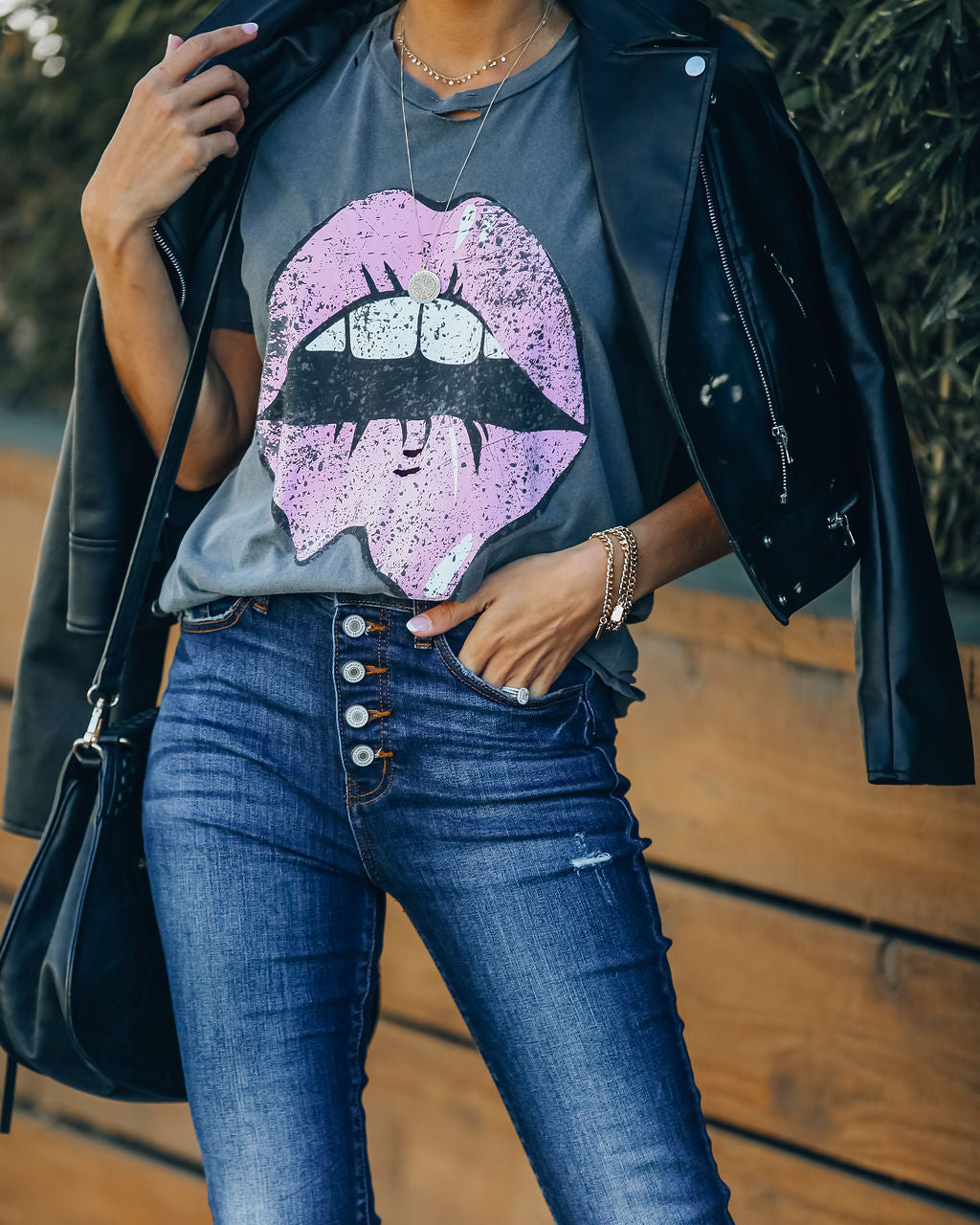 Drooling Over You Distressed Cotton Lips Tee Oshnow