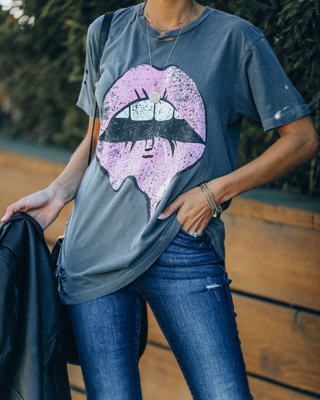 Drooling Over You Distressed Cotton Lips Tee Oshnow