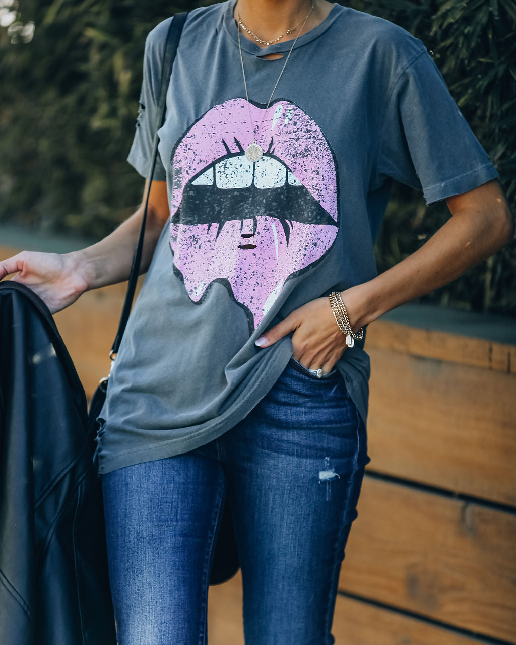 Drooling Over You Distressed Cotton Lips Tee Oshnow