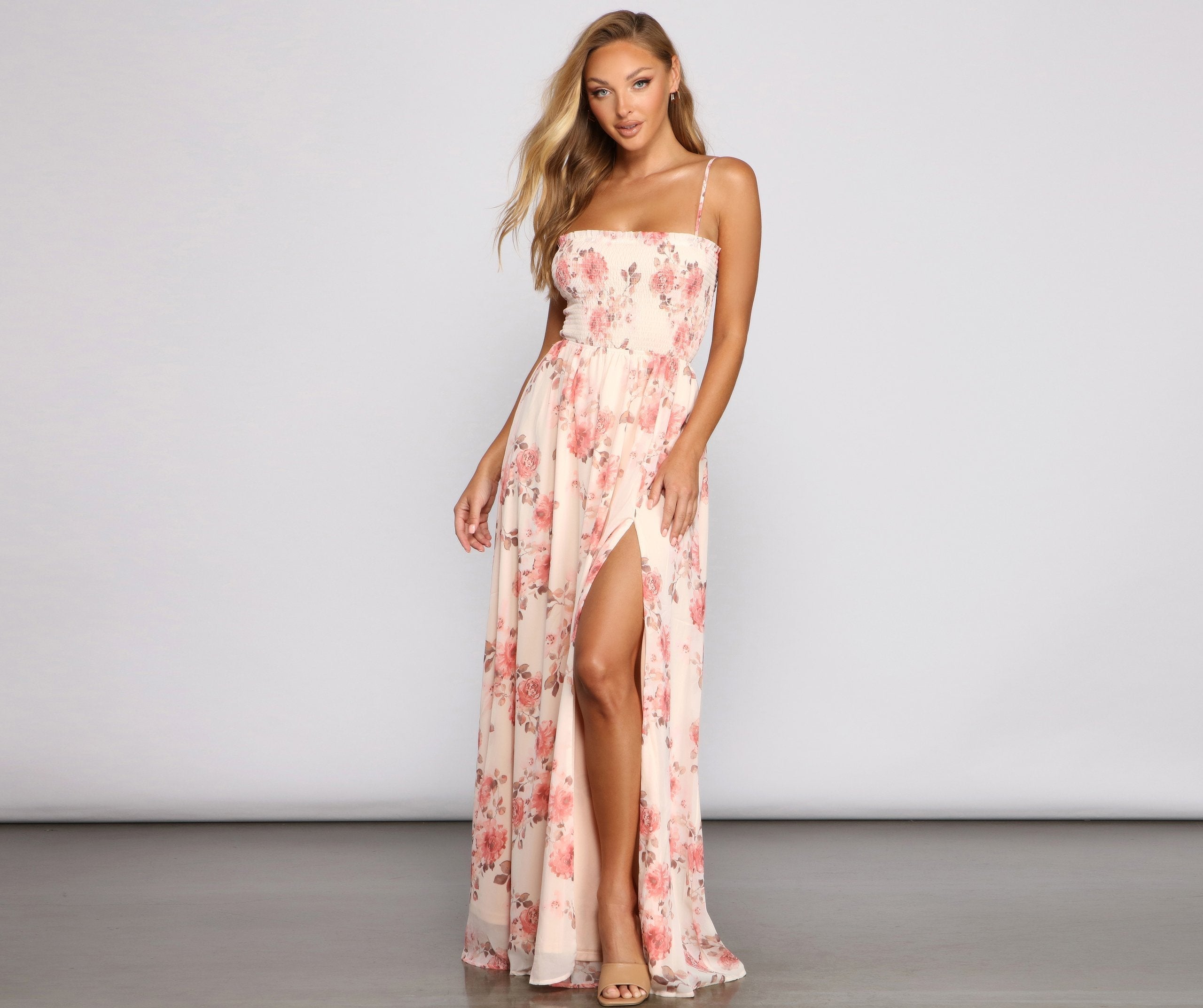 Effortlessly Enchanting Floral Maxi Dress Oshnow