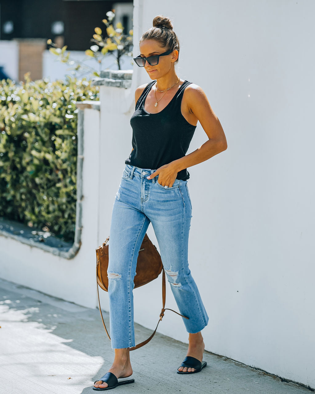 Jeanne – Schmaler, gerader Denim mit hohem Bund und Used-Look