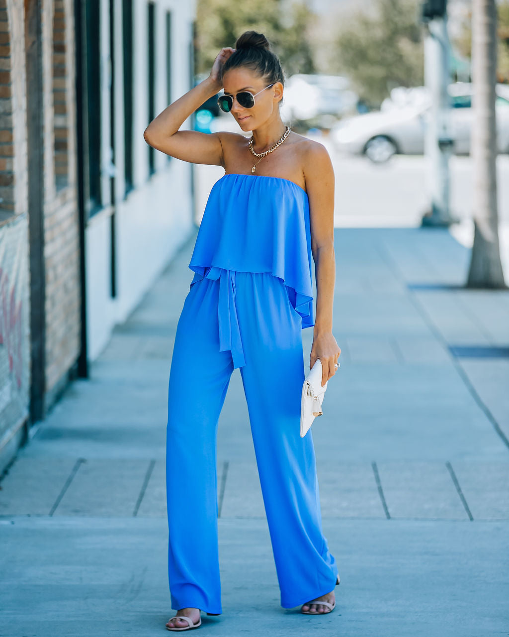 Bright + Breezy – Trägerloser Jumpsuit mit Taschen – Clean Blue 