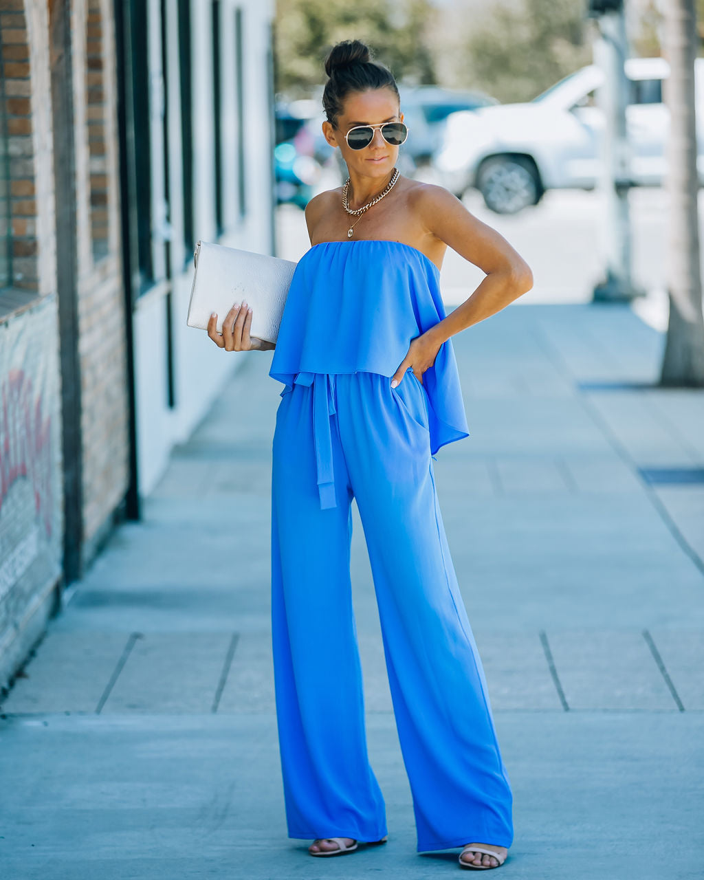 Bright + Breezy – Trägerloser Jumpsuit mit Taschen – Clean Blue 