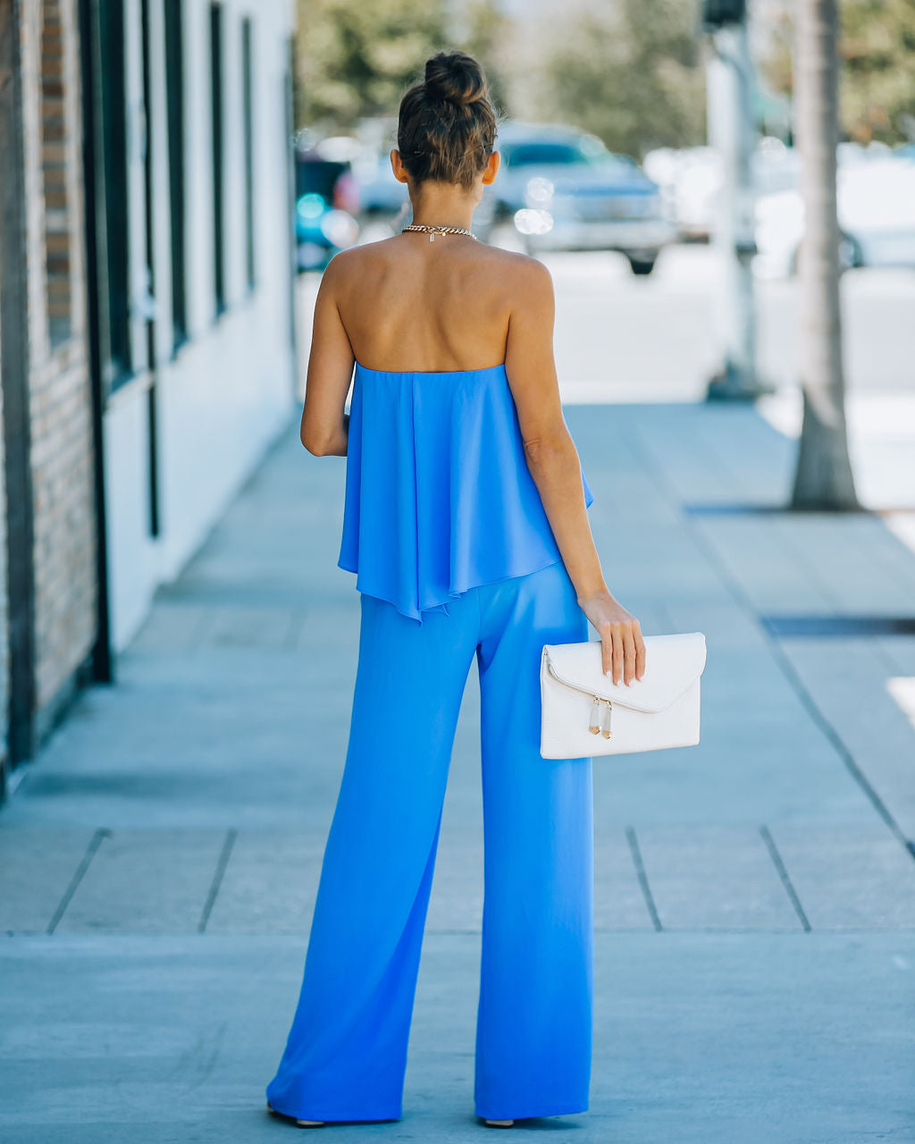 Bright + Breezy – Trägerloser Jumpsuit mit Taschen – Clean Blue 