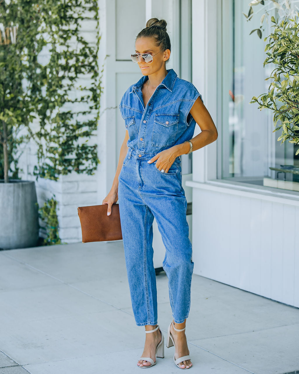 Aisha – Ärmelloser Jeans-Jumpsuit mit Taschen 