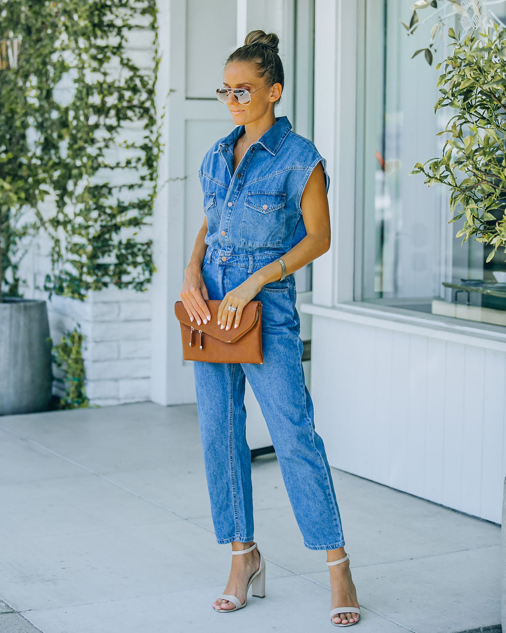 Aisha – Ärmelloser Jeans-Jumpsuit mit Taschen 