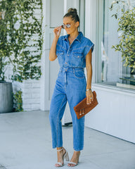 Aisha – Ärmelloser Jeans-Jumpsuit mit Taschen 