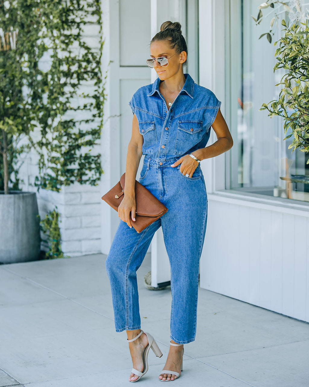 Aisha – Ärmelloser Jeans-Jumpsuit mit Taschen 