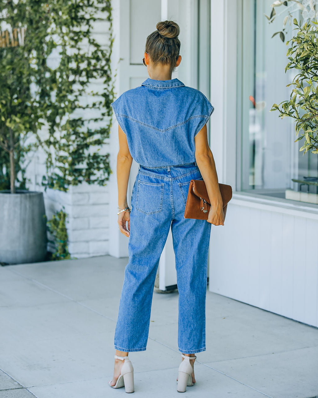 Aisha – Ärmelloser Jeans-Jumpsuit mit Taschen 