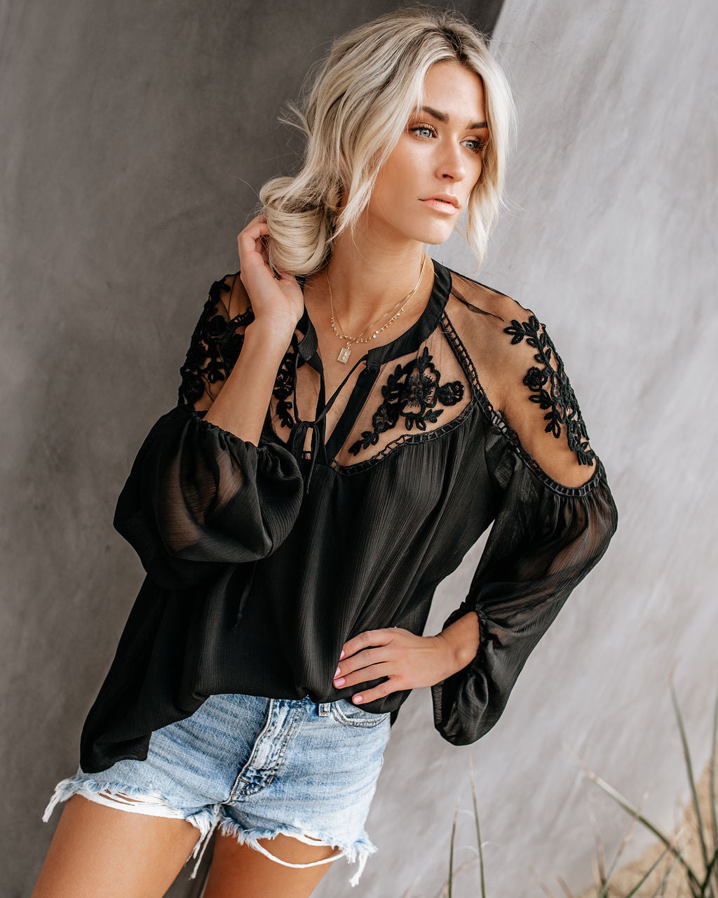 Formal Invitation Lace Blouse - Black Oshnow