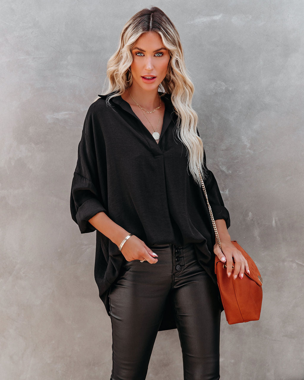 Headquarters Cotton Blend High Low Blouse - Black Oshnow