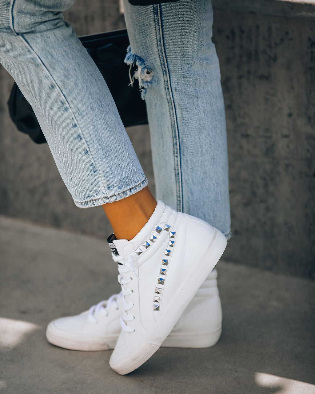 In The Crowd Studded High-Top Sneaker - White Oshnow