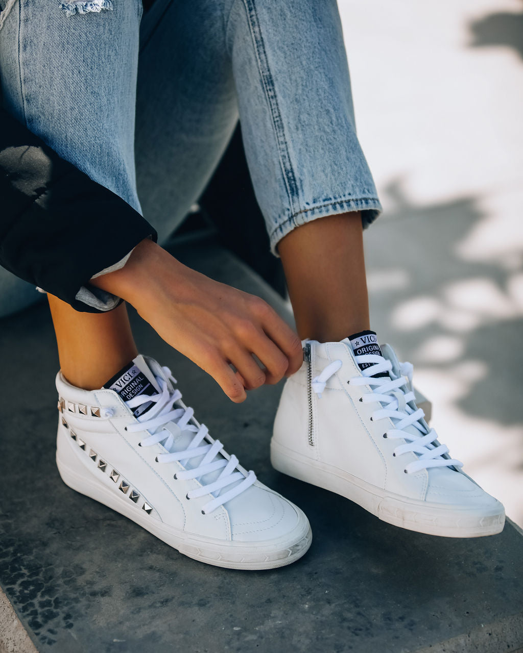 In The Crowd Studded High-Top Sneaker - White Oshnow