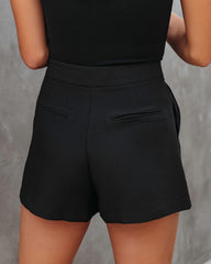 Jacqueline Pocketed Shorts - Black Oshnow